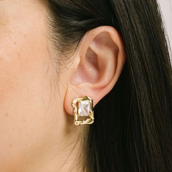 Emerald cut diamond stud A205 - Picture 1 of 8